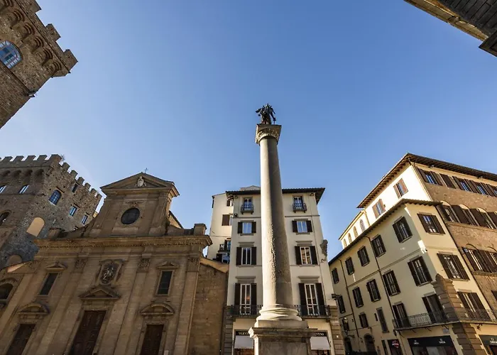 Parione Uno Konukevi 4*