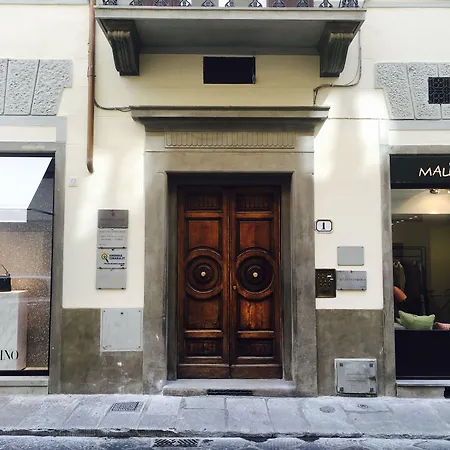 Parione Uno 3* Florence